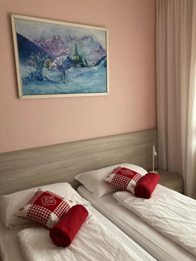Adriatico Rooms Тарвизио Екстериор снимка